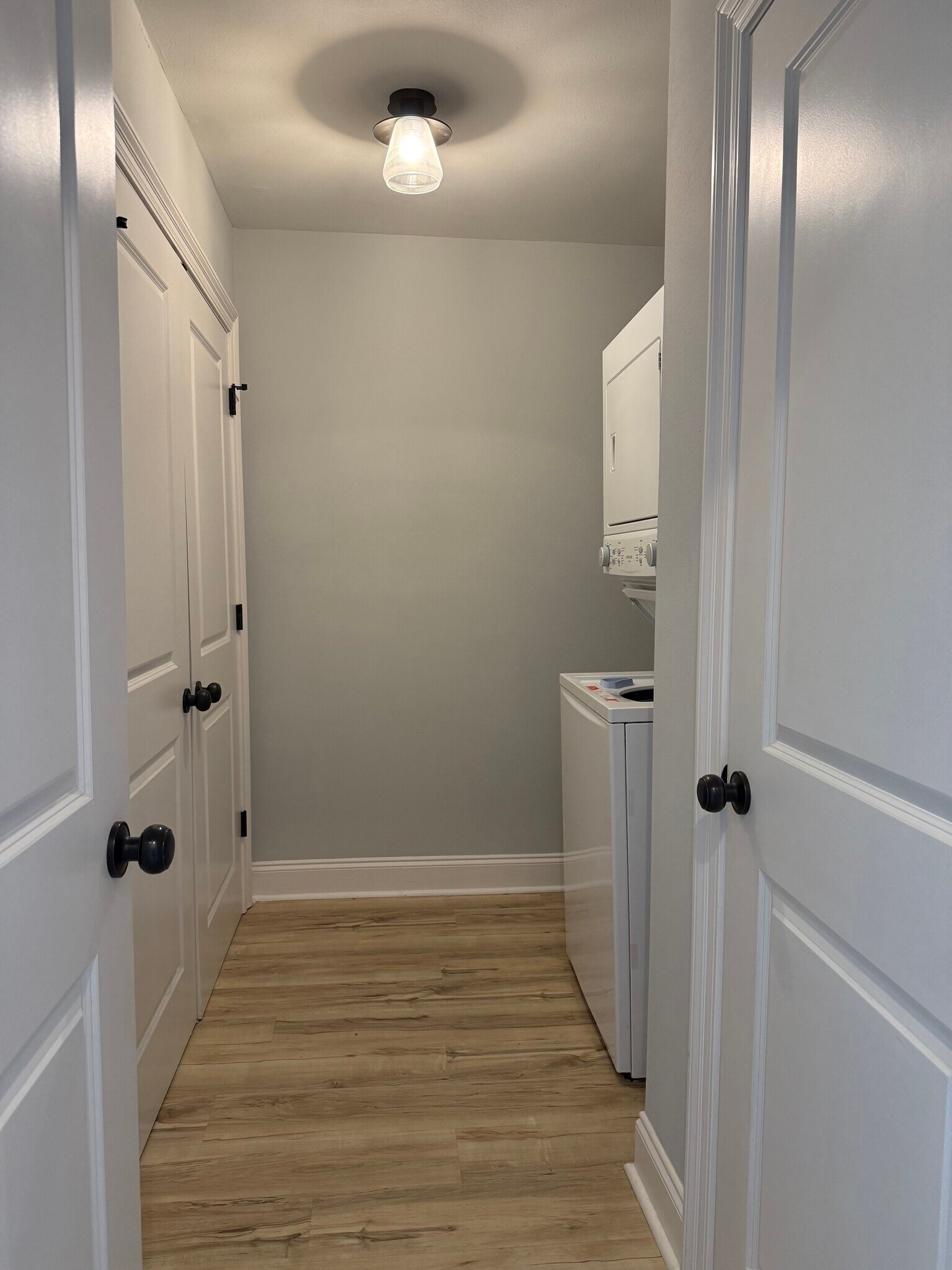 Building Photo - 619 Lavoisier St