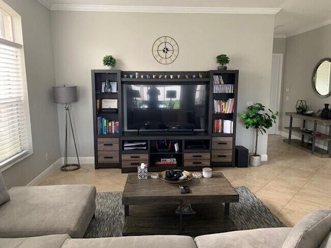 Building Photo - 7891 Manor Forest Blvd