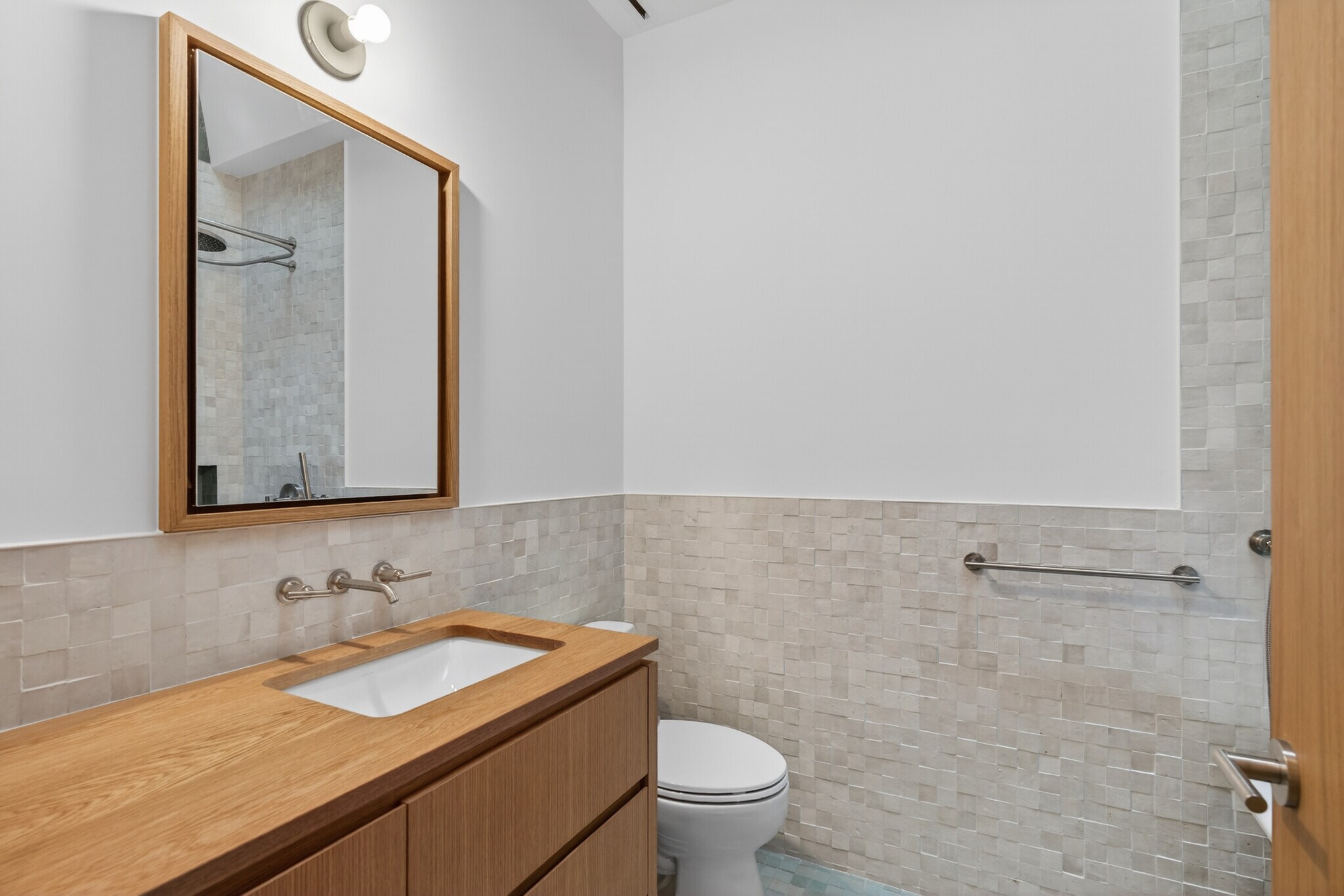 Building Photo - 316 Wall St