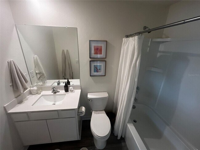 Building Photo - 2 bedroom house in beautiful resort community