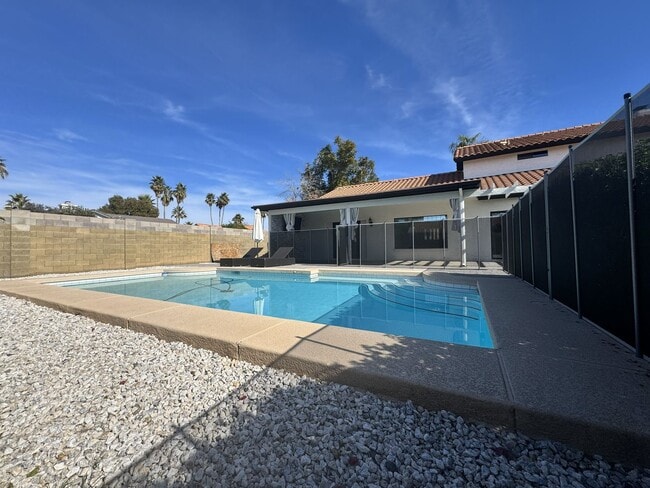 Building Photo - BEAUTIFUL 3 BEDROOM 3 BATH CORNER LOT WITH POOL AND LARGE BACKYARD NORTH SCOTTSDALE