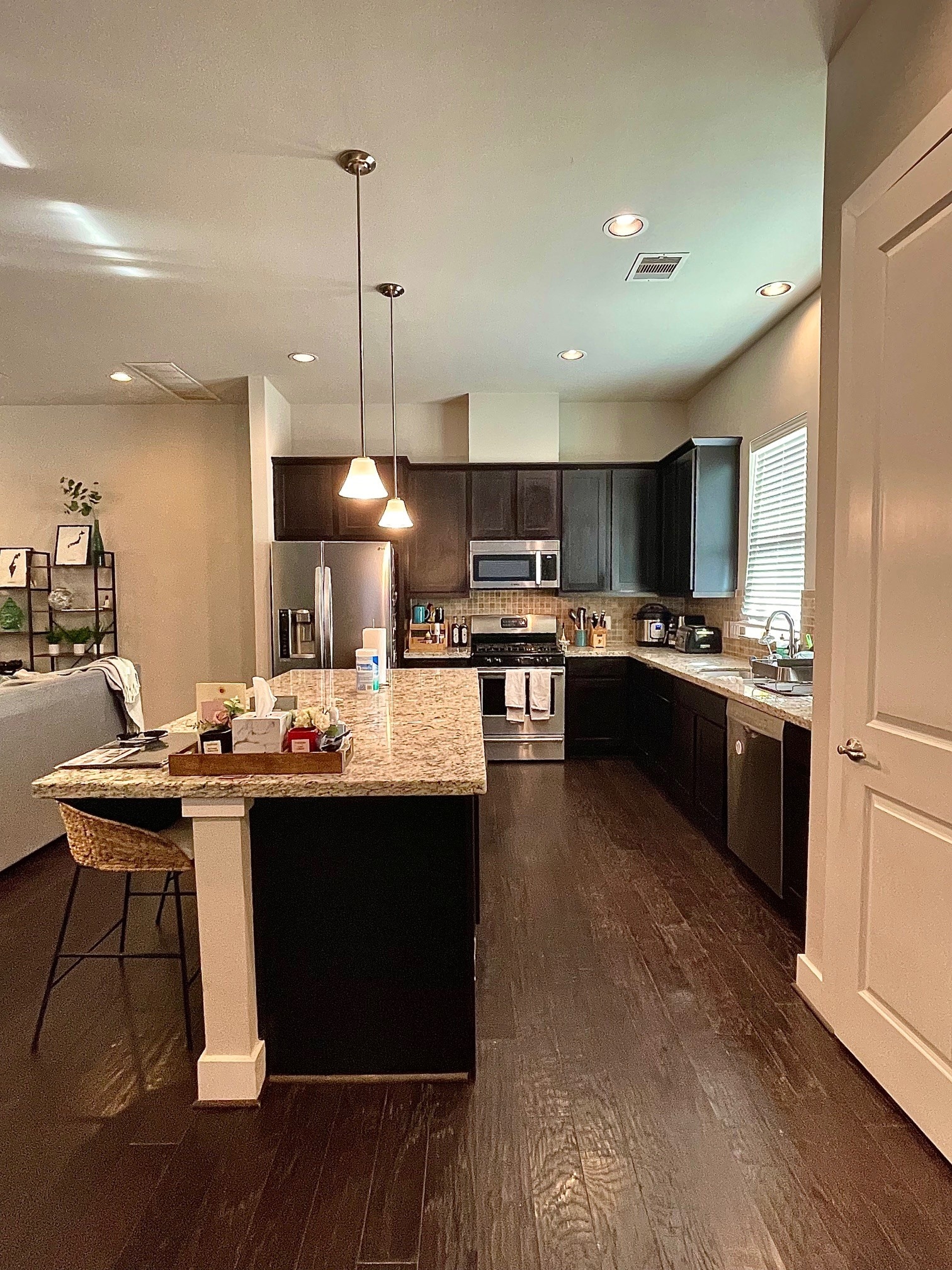 Building Photo - 2009 Patterson St