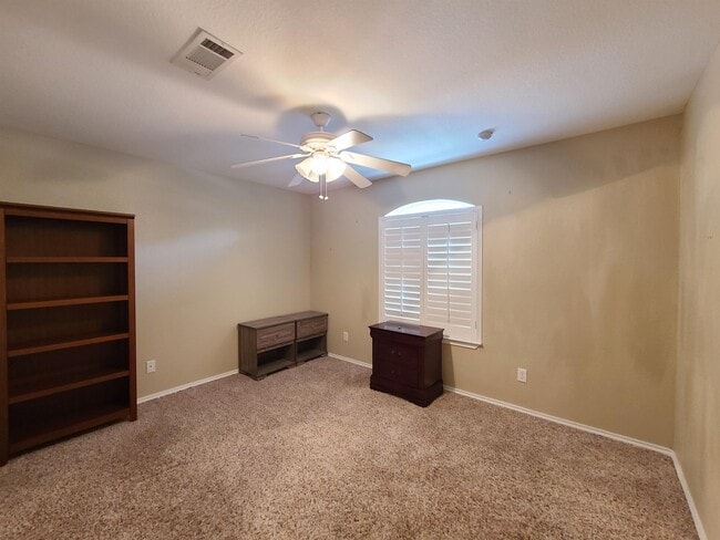 Building Photo - 4631 Bowie Dr