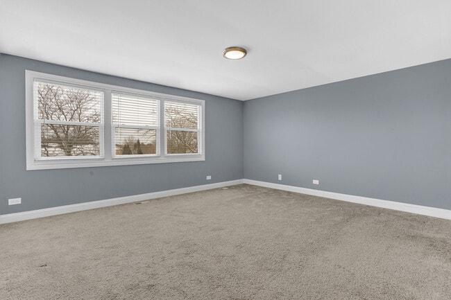 Building Photo - 2035 Stanley Ct