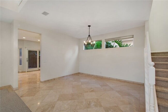 Building Photo - 30 St Michael