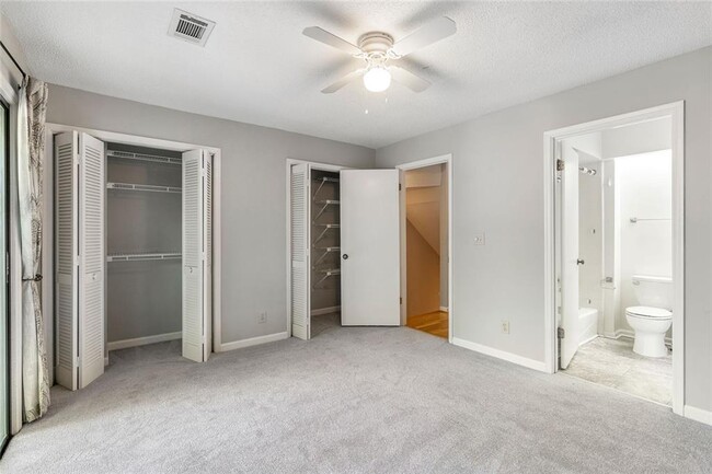 Building Photo - 648 Cleburne Terrace NE