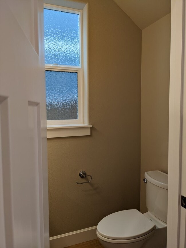 Building Photo - 20482 Murphy Rd