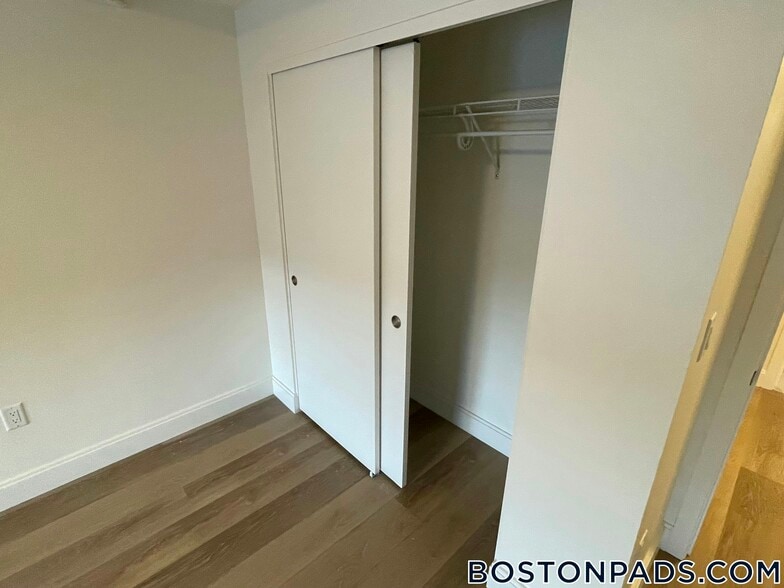 Building Photo - 1079 Commonwealth Ave