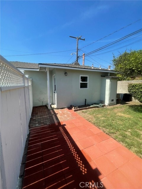 Building Photo - 3807 Mohawk St