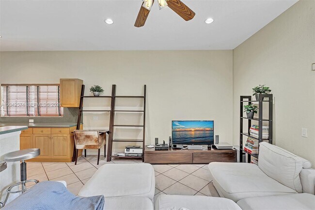 Building Photo - 3711 Falcon Ridge Cir