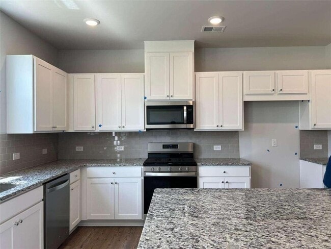 Building Photo - 420 Pt Pl Dr