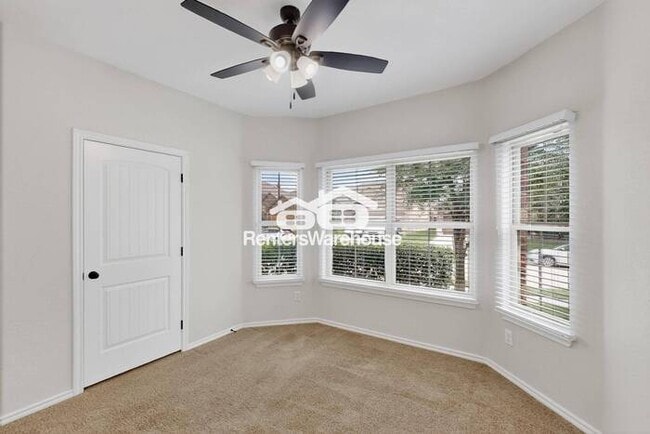 Building Photo - MOVE IN READY - 3BED/2BATH - HASLET, TEXAS