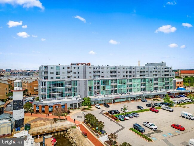 Building Photo - 2772 Lighthouse Point E