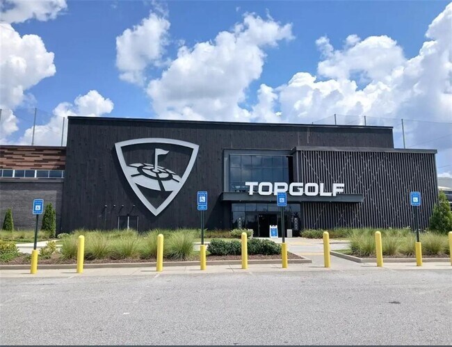 Building Photo - 2443 Walnut Tree Ln