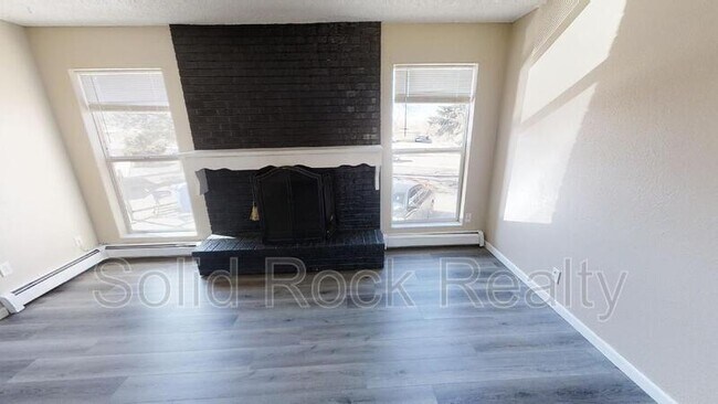 Building Photo - 357 Gahart Dr