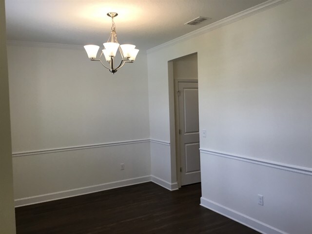 Building Photo - 3080 Creek Village Ln