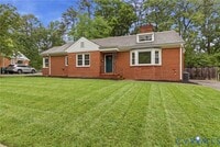 Building Photo - 7603 S Pinehill Dr