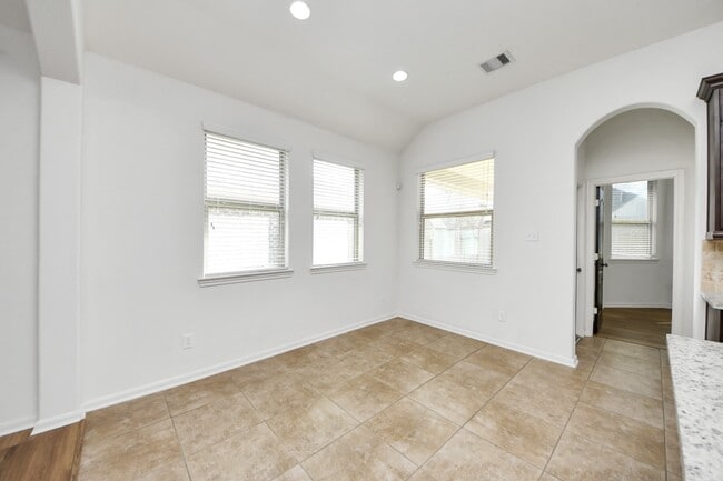 Building Photo - 17010 Upper Ridge Ln