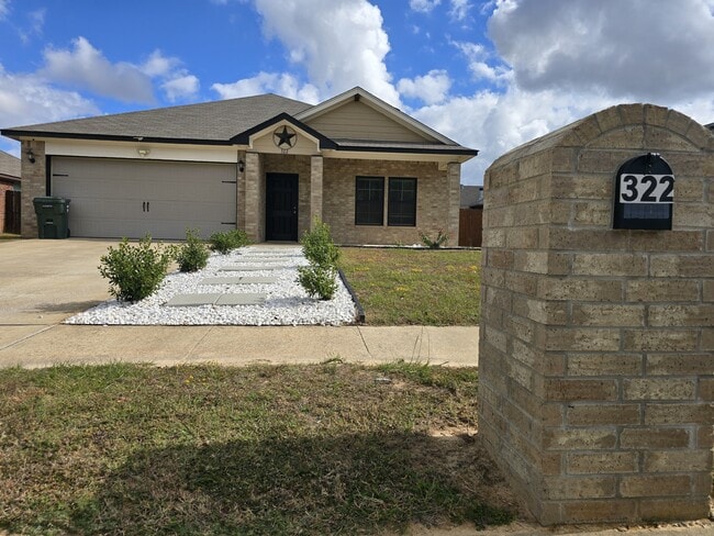 Building Photo - 322 Ambrose Avenue