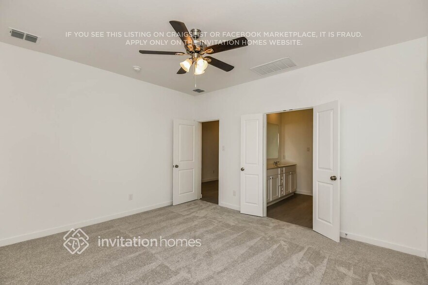 Building Photo - 325 Sedalia Trl