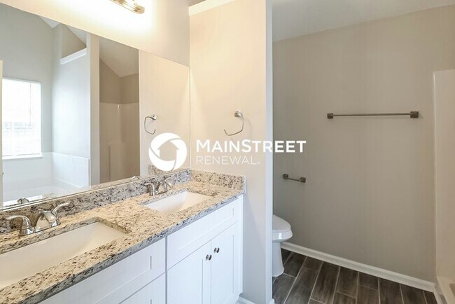 Building Photo - 4 Bedroom Pet-Friendly Home in DECATUR, GA with Main Street Renewal