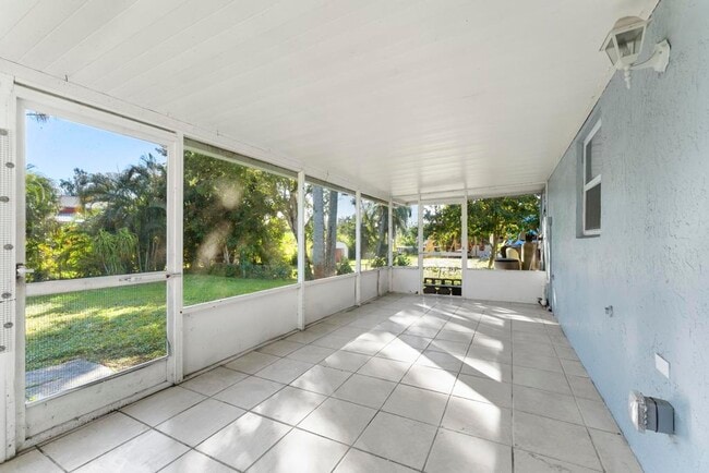 Building Photo - 3910 N 147 Ave