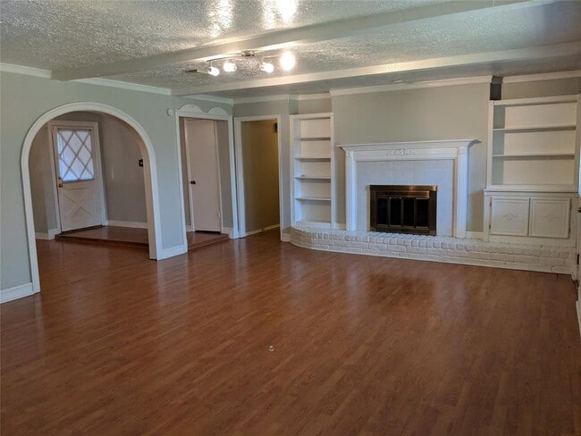Building Photo - 5519 Birchgate Dr