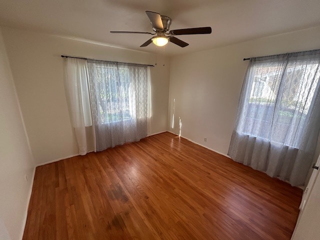 Front bedroom - 11235 Lynrose St