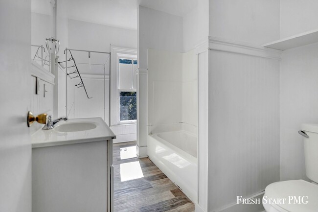 Building Photo - Charming 3-Bedroom Home in the Heart of Ka...