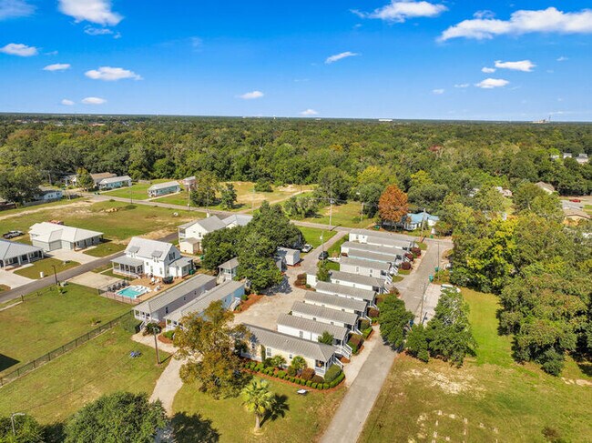 Building Photo - 171 Paradise Ave