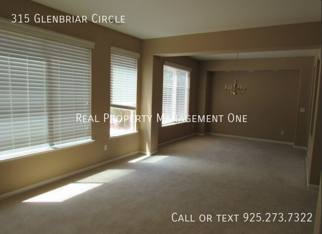 Building Photo - 315 Glenbriar Cir