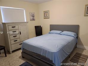 Building Photo - 1736 SW 3rd St