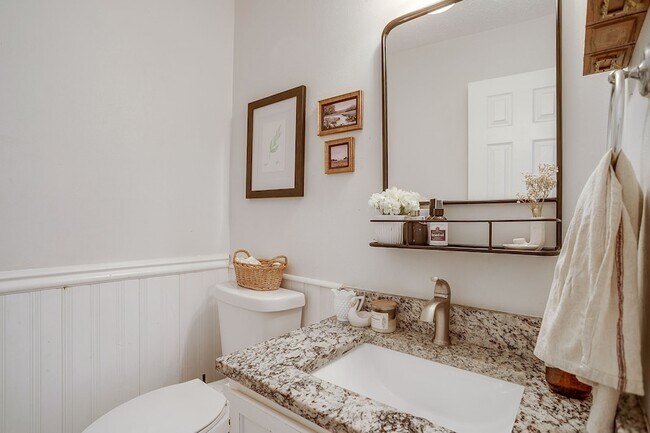 Building Photo - 5221 Grand Mesa Dr