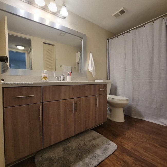 Building Photo - 12400 Vista Isles Dr