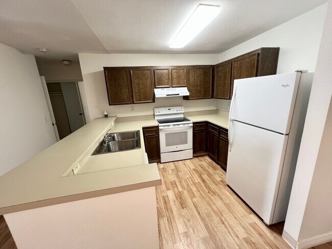 Building Photo - 1 Bed / 1 Bath Condo in Mission Verde – Pa...