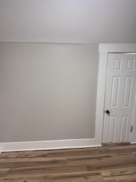 Building Photo - 537 W Auburn Ave