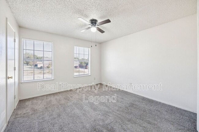 Building Photo - 8109 Silver Creek Rd