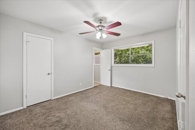 Building Photo - 10214 Torrington Ln
