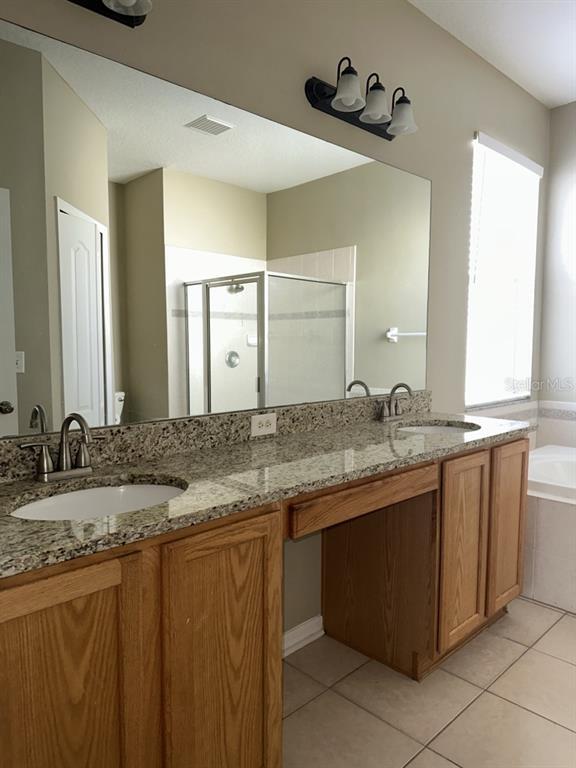 Building Photo - 30513 Latourette Dr