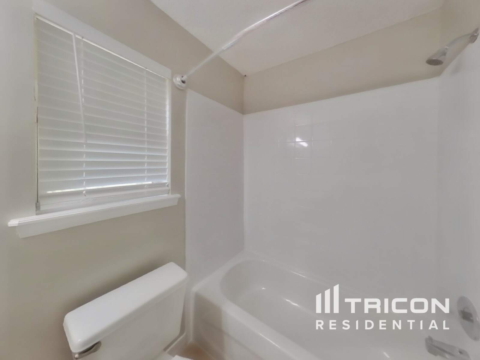 Building Photo - 691 Fruit Cove Forest Rd E