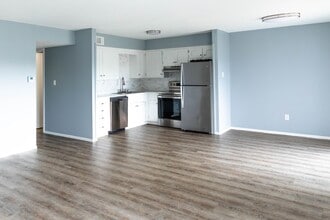 Building Photo - The Oasis