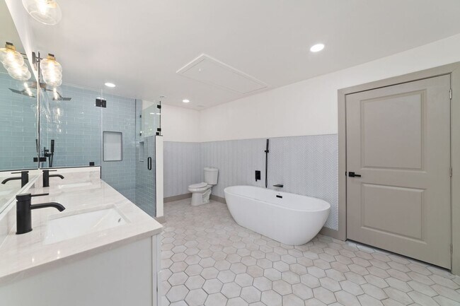 Building Photo - 11931 S Red Cedar Cir