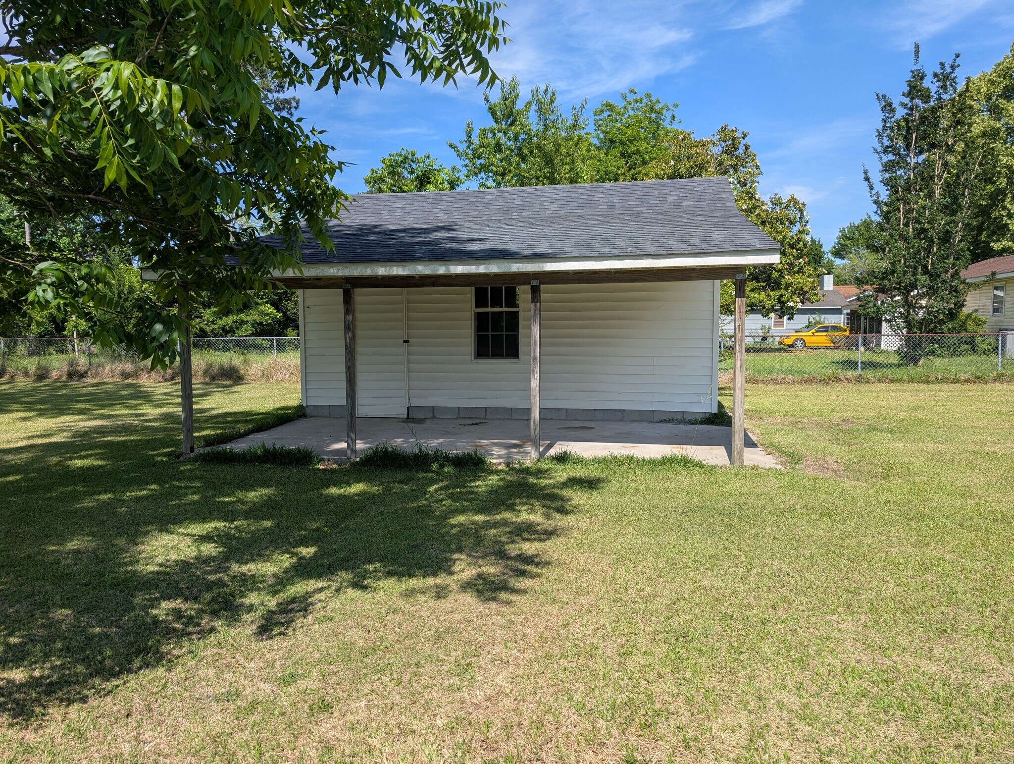 storage shed - 110 Nunn St
