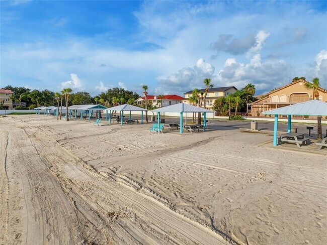 Building Photo - 4044 Headsail Dr