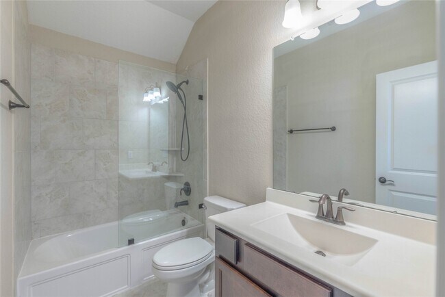 Building Photo - 2259 Golden Laurel Dr