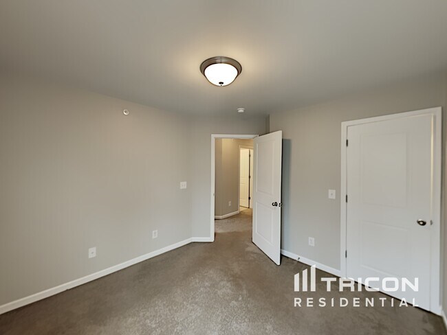 Building Photo - 123 Hickory Sta Ln