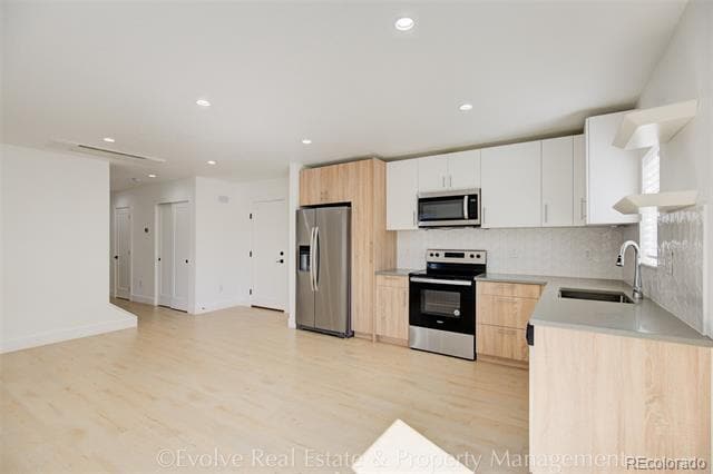 Building Photo - 196 Wolff St