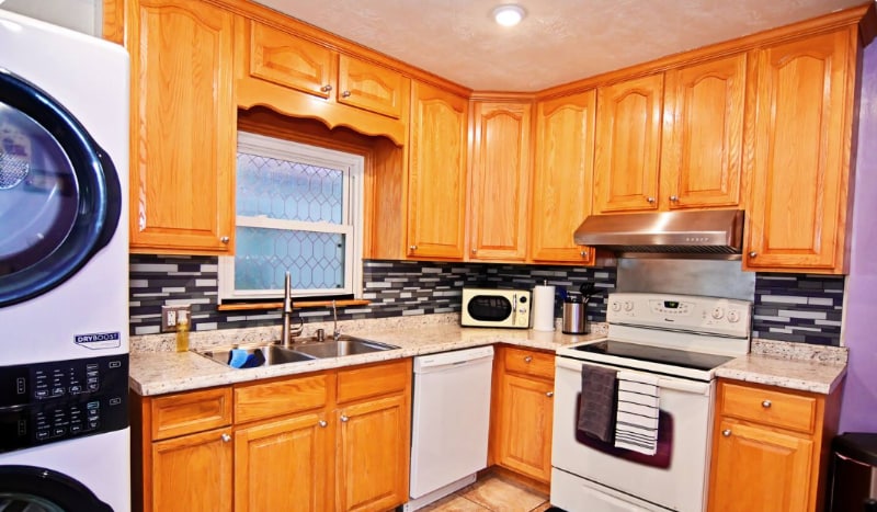 Building Photo - 470 Edith Ave S