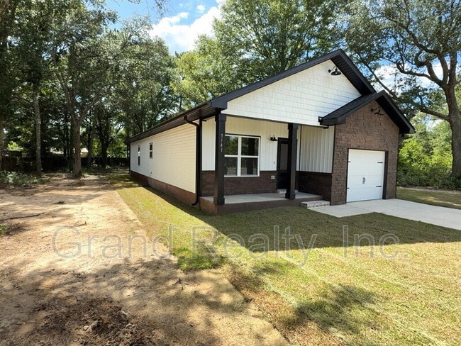 Building Photo - 5141 W Spencer Field Rd