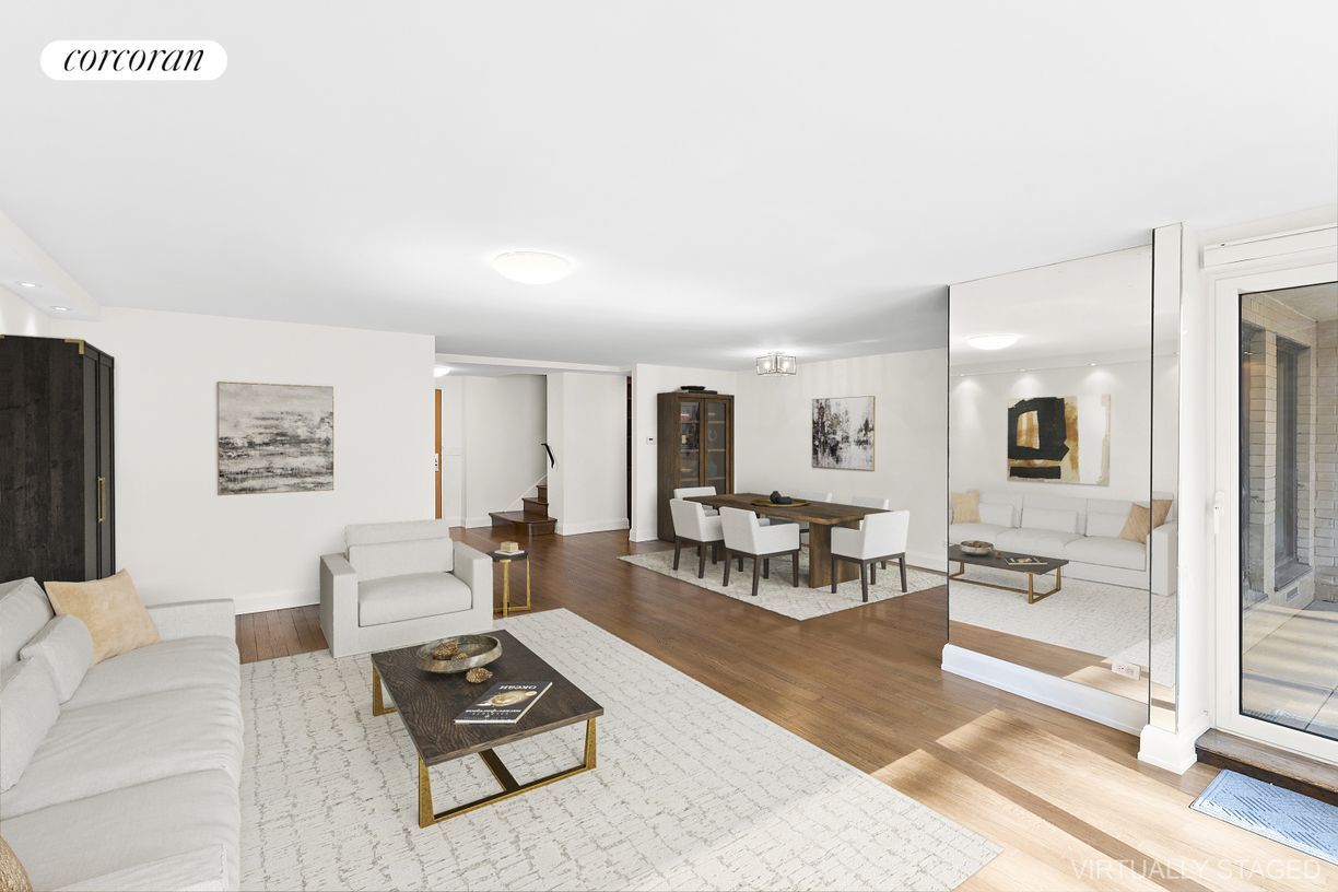 Building Photo - 207W W 58th St